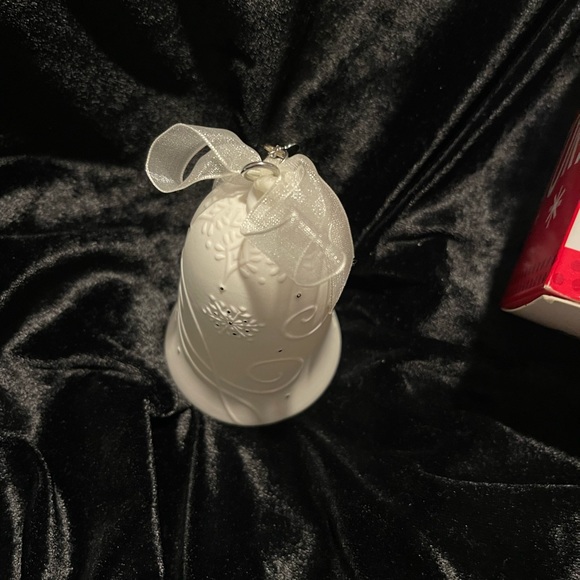 Hallmark Keepsake Anniversary Celebration Ornament 2013 Charm 50 in Original Box - Picture 4 of 9